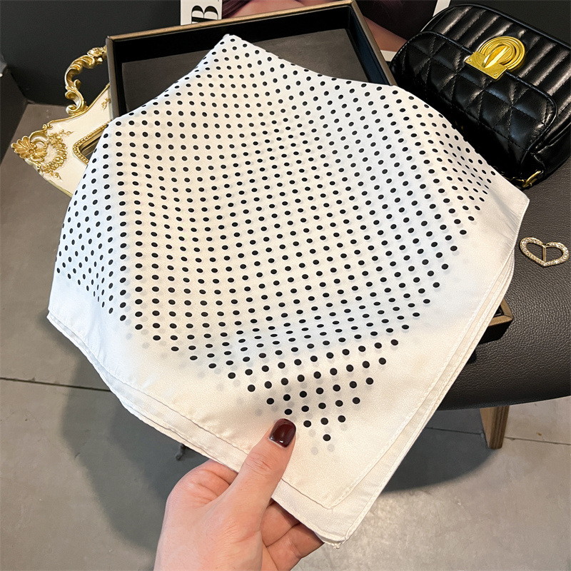 Luxury New Printed Scarves Wom - Luxury Bags Sales recension och pris