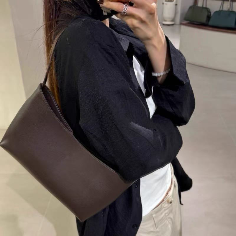 Fashion Smiley-Mouth Shoulder  - Luxury Bags Sales recension och pris