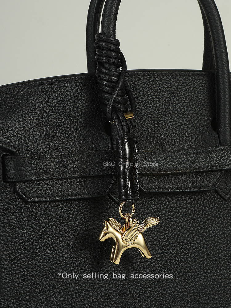 Luxury Brass Pegasus Bag Charm - Luxury Bags Hermes Birkin recension och pris