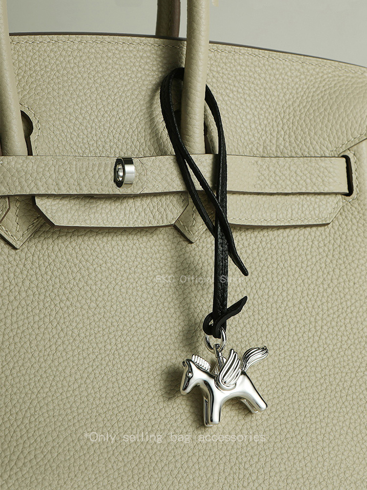 Luxury Brass Pegasus Bag Charm - Luxury Bags Hermes Birkin recension och pris